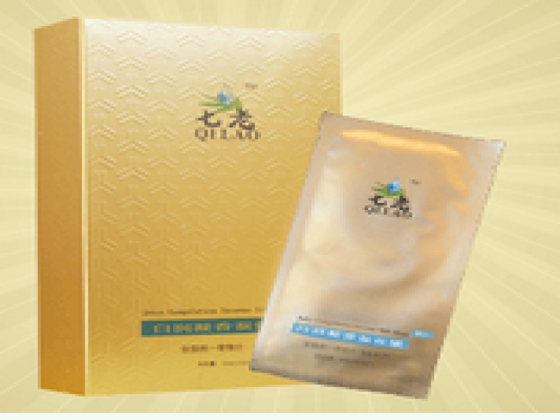 七老白潤(rùn)蠶絲面膜