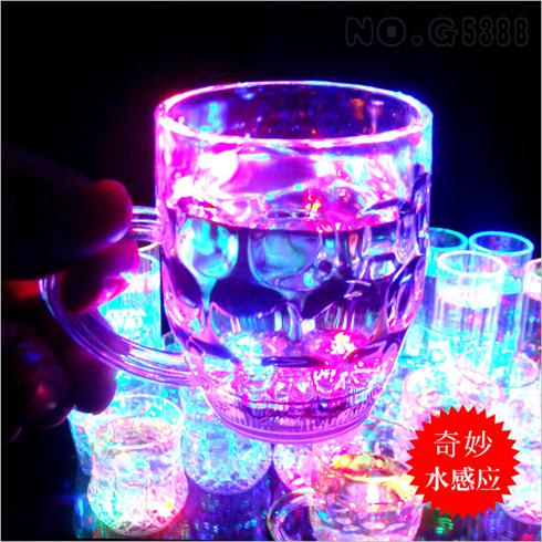 千奇百怪創(chuàng)意飾品-奇妙水感應
