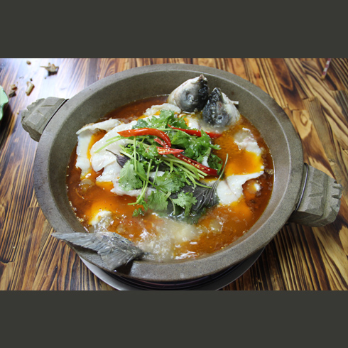 九門(mén)寨石鍋魚(yú)產(chǎn)品-秘制石鍋魚(yú)