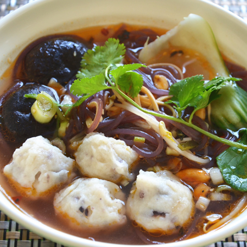 薯立方地瓜粉產(chǎn)品-清湯紫薯墨魚(yú)丸地瓜粉