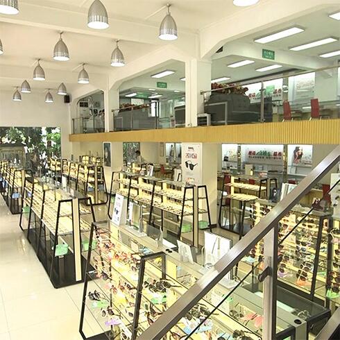 直通車店鋪內
