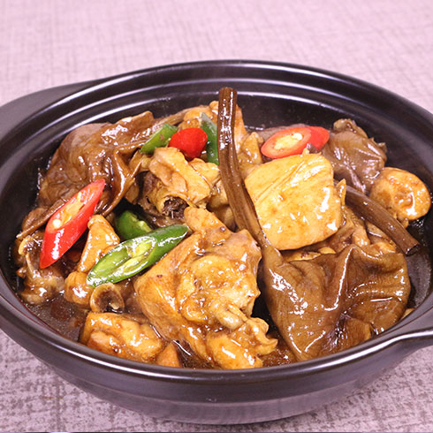 小廚黃燜雞-黃燜雞肉茶樹(shù)菇