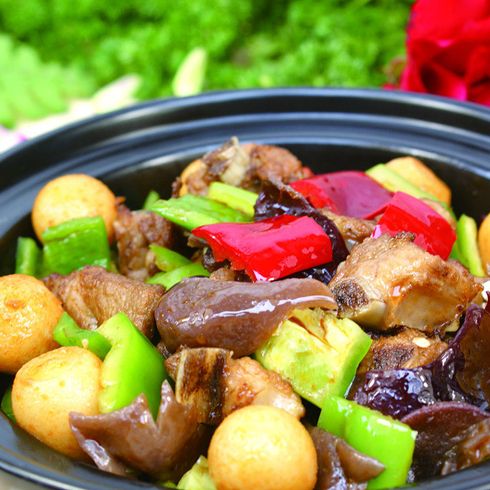 巧仙婆砂鍋燜魚(yú)飯快餐-砂鍋燜排骨